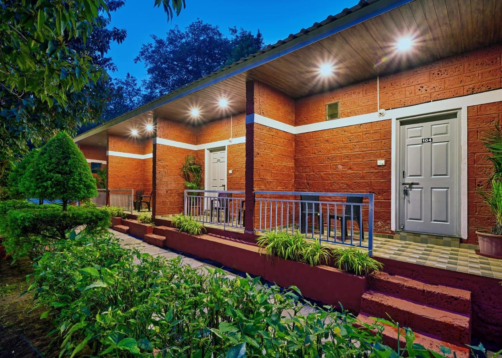 Serenity Resort Panhala Bagian luar foto