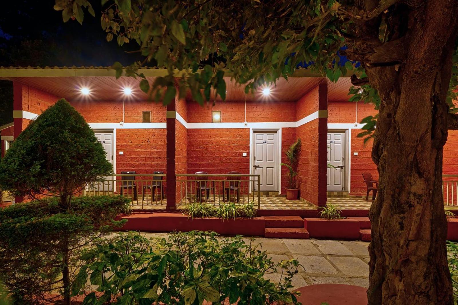 Serenity Resort Panhala Bagian luar foto